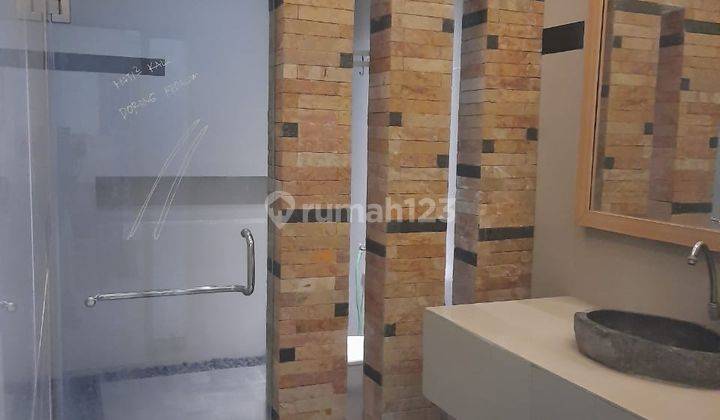 Rumah Bagus 2 lantai
Lokasi : Perumahan Cluster, Purbayan , Baki 
dekat Gentan, Solo 8