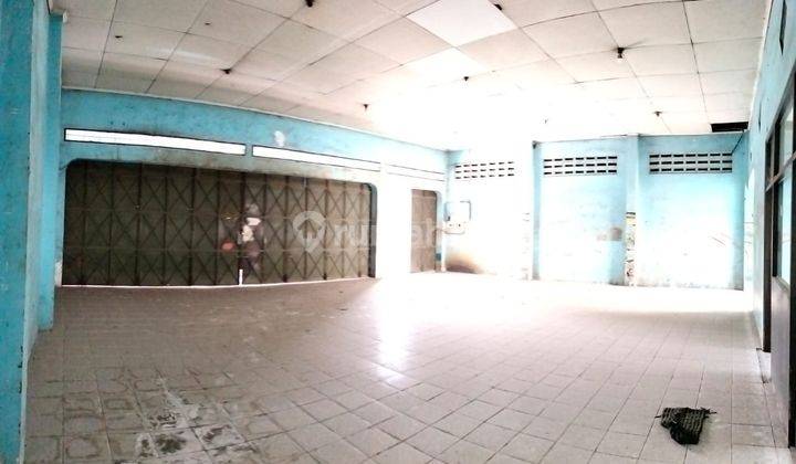 Ruang usaha ex showroom, bisa dimaksimalkan utk gudang logistik, dekat Soba 2