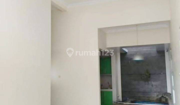 Disewakan rumah bagus siap pakai
Lokasi : Fajar Indah 2
