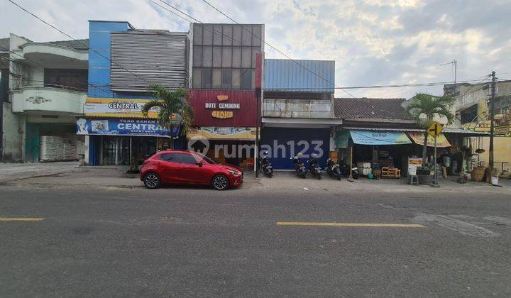 Ruko strategis jalan piere tendean depan pasar nusukan solo 2