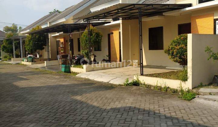 Rumah Super Murah Dekat Dr. Oen Solo Baru 1