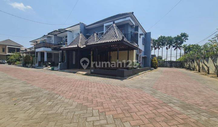 Rumah bagus siap pakai dengan gazebo di cluster elite colomadu 1