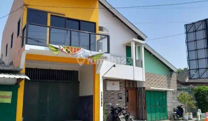 Dijual Ruko Bagus 2 lantai bangunan baru
Lokasi : Jln.Tanjung Anom, Kwarasan, dekat Solo Baru 1