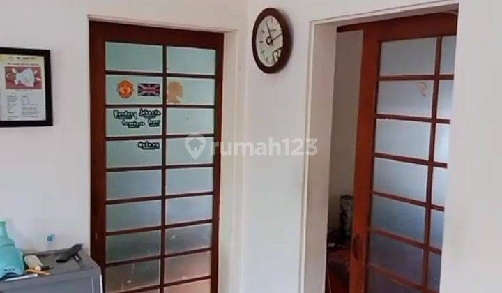 Dijual Rumah Bagus Hook 2 Lantai
Lokasi : Perumahan di Colomadu, Solo 2