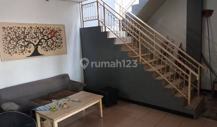 Dijual Kost Eksklusif 2 lantai di Solo Baru 2