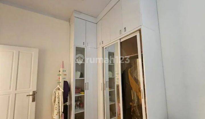  Rumah Bagus Minimalis 2 Lt
( Full Furnished ) 2