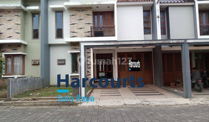 DIJUAL rumah bagus 2 lantai minimalis modern di cluster bergengsi di Colomadu 1