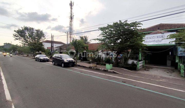 Dijual Ruko Siap Pakai
Pinggir Jalan Utama
Lokasi: Tengah Kota Purworejo 2