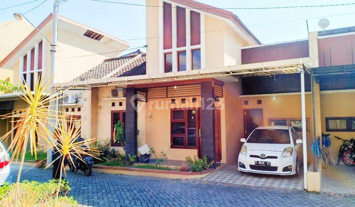 For Sale :
Rumah Bagus dgn perabotan
Lokasi : Perumahan Cluster di Colomadu 1