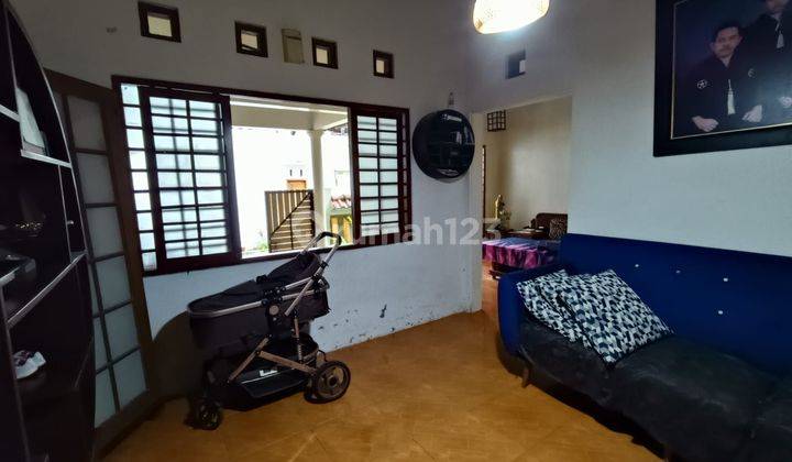 Dijual Rumah 2 Lantai
Lokasi : Perumahan di Colomadu, Solo
( Belakang Alana ) 2