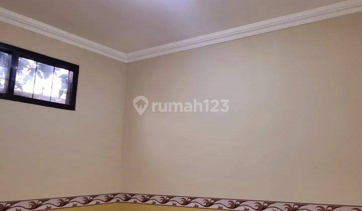 Dijual Rumah Cantik 2 lantai di Tengah Kota Solo
Lokasi : Manahan, Banjarsari, Solo 2