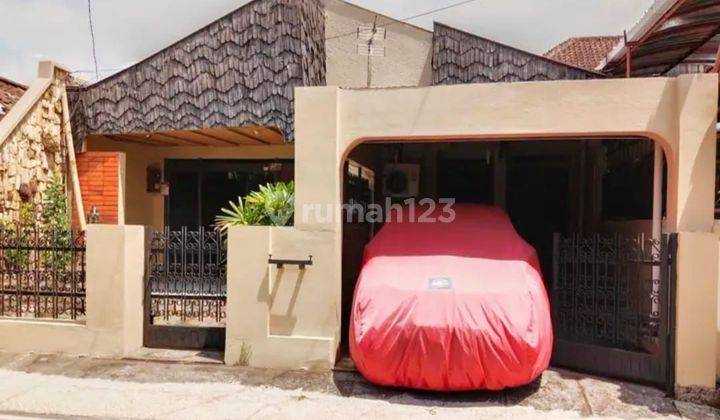 Dijual Rumah Hitung Tanah
Lokasi : Jajar, Laweyan, Solo 1