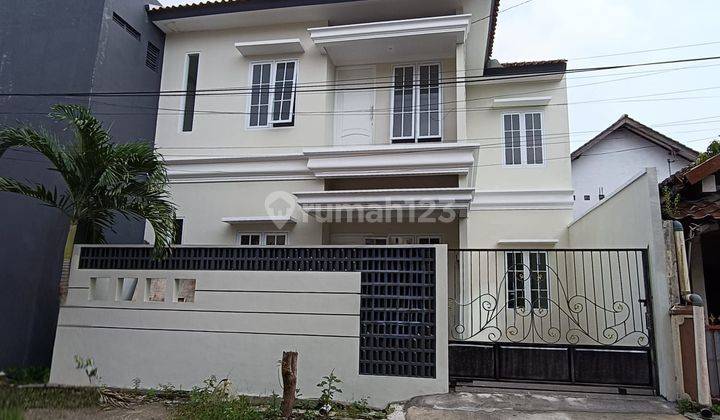 Dijual Rumah Baru Gress 2 lantai
Lokasi : Makamhaji dekat Gentan, Kartasura, Solo 1