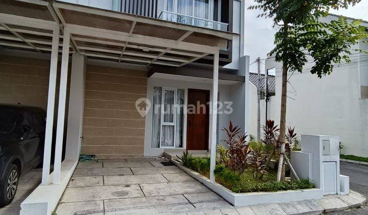 Dijual Rumah Mewah Furnished di Kartasura 1