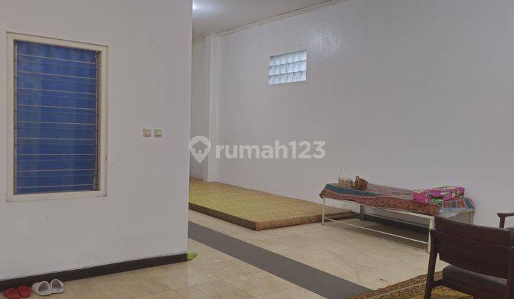 Dijual Villa Full Furnished di Sambirejo dekat dengan Grojogan Sewu dan Balekambang, lokasi Strategis 2