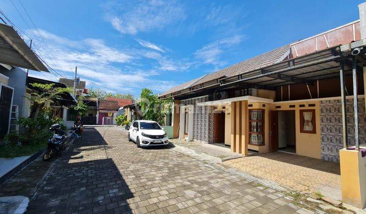 Disewakan Rumah Bagus Full Furnished
Lokasi Cluster di Gedongan, Colomadu, Solo 2