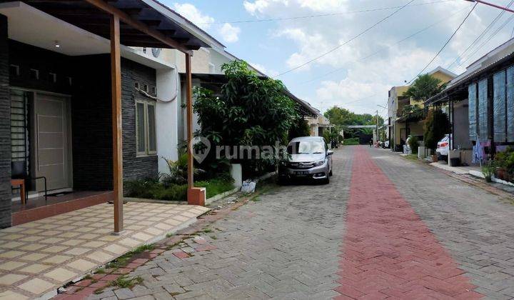 Dijual Rumah Bagus minimalis
Lokasi  Cluster di Colomadu, Solo  2