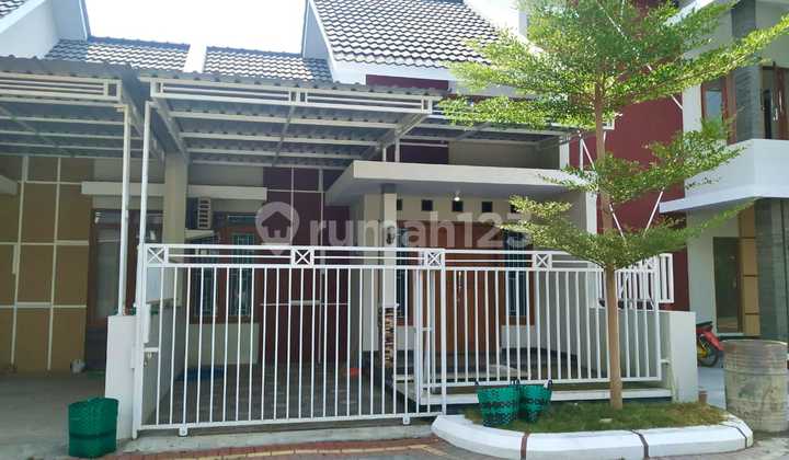 Ready-to-Occupy House in Gentan Solo