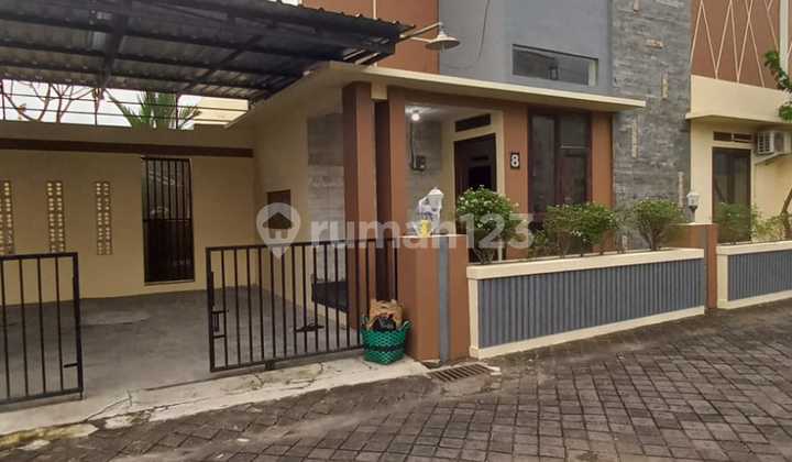 Ready-to-Occupy House in Karangasem, Laweyan, Solo Ready-to-Occupy House in Karangasem, Laweyan, Solo