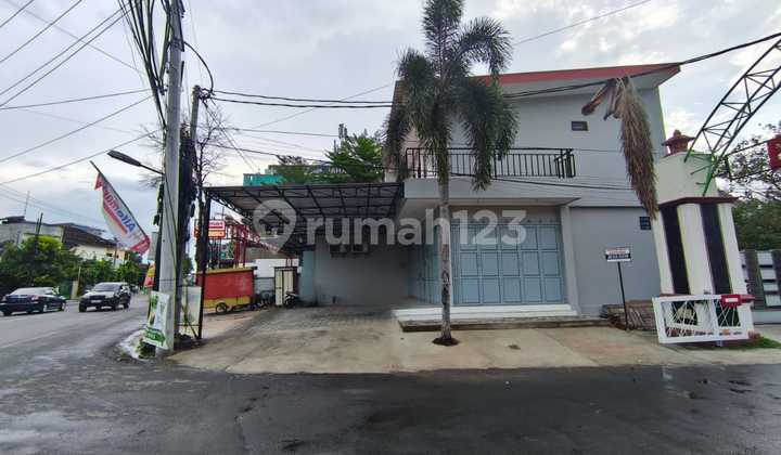 Ruko 2 Lantai Dekat Luwes Nusukan Banjarsari Solo