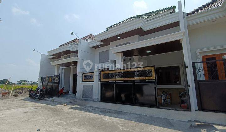 Rumah Baru Desain American Classic Di Gentan Solo 1