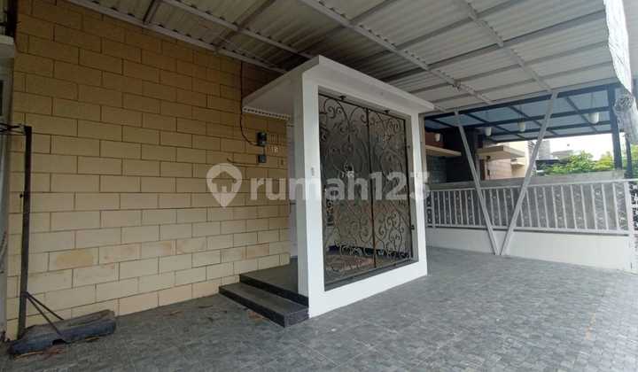 Rumah 1,5 Lantai Cluster Elite di Colomadu Solo 2