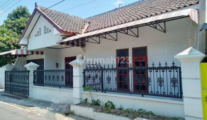 Rumah 1½ Lantai Hitung Tanah Lokasi Sumber Banjarsari Solo 2