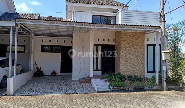 Rumah Lokasi Di Cluster Di Klegen Colomadu Solo 1