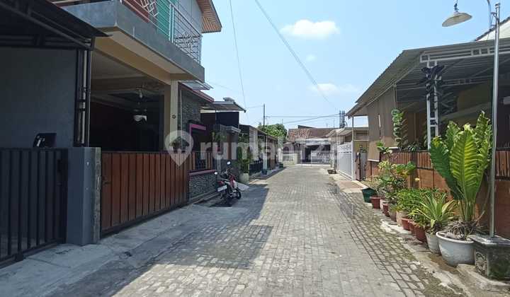 Rumah Siap Pakai Dekat Dengan Pintu Tol Klodran Di Baturan Colomadu Solo 2