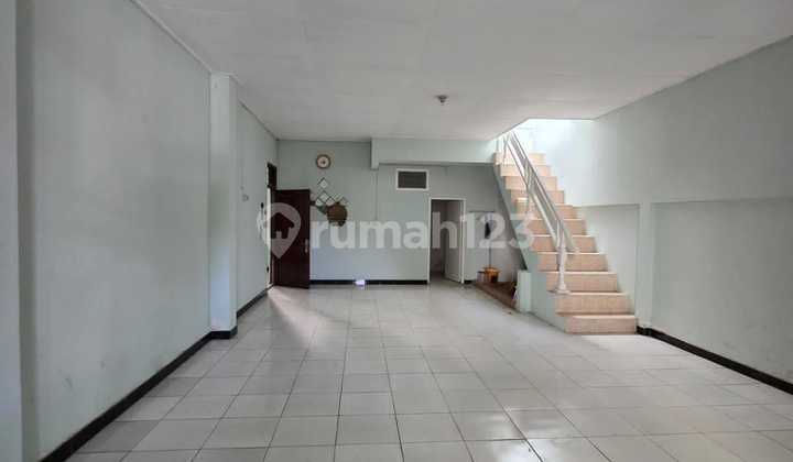 Rumah Bagus Siap Pakai Di Perumahan Fajar Indah Baturan Solo 2