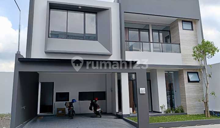 Rumah Mewah Bagus Pesan Bangun 3 Lantai Di Cluster Colomadu Solo 2