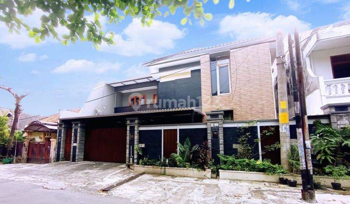 Rumah Mewah Full Furnished Dekat Jalan Adi Sucipto Lokasi Di Jajar Laweyan Solo 2