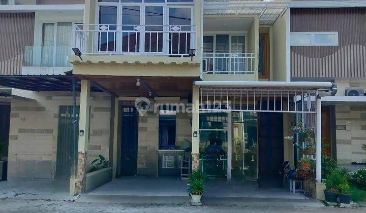 Rumah 2 Lantai Di Kawasan Perumahan Elite Gentan Solo 1