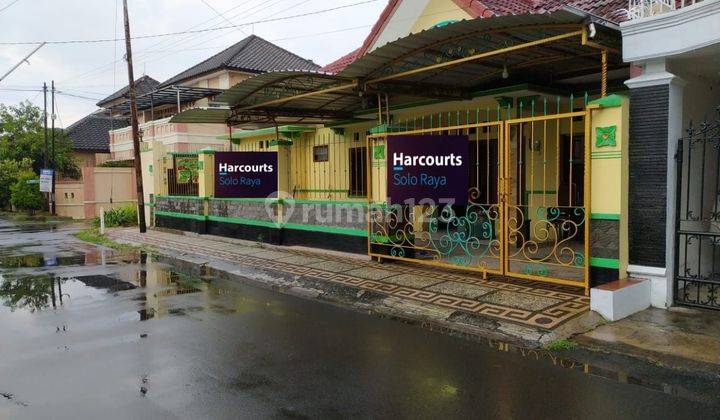 Rumah Bagus Habis Renov Siap Huni Di Perumahan Fajar Indah Colomadu Solo 2