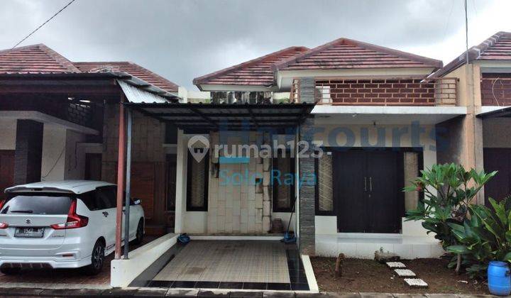 Disewakan rumah bagus siap huni di cluster elit di Gentan. 1