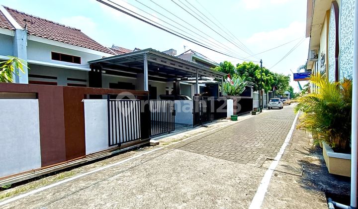 Rumah Siap Pakai Dekat Sekolah Al Abidin Banyuanyar Solo 1