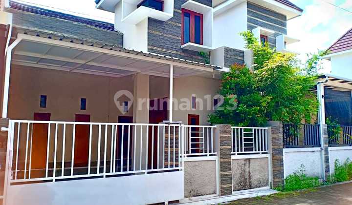 Rumah Bagus Siap Pakai Lokasi Di Cluster Di Colomadu 1