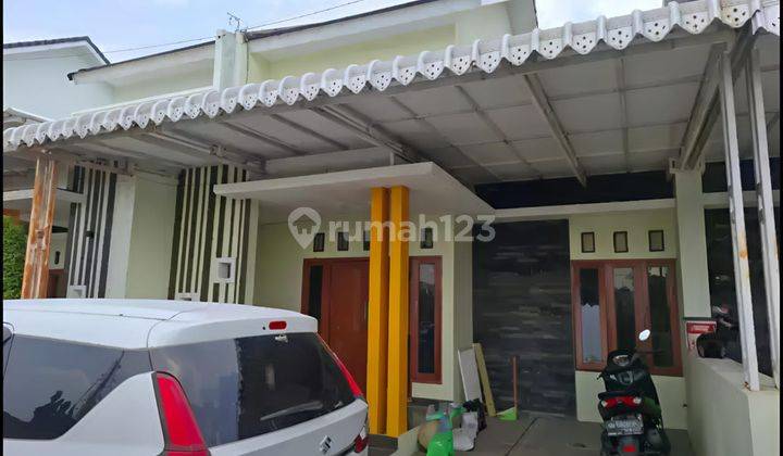 Rumah Bagus 1½ Lantai Lokasi Perumahan Di Gumpang Solo 1