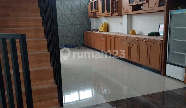 Rumah 2,5 Lantai Cocok Untuk Usaha Lokasi Strategis Di Wonorejo Dekat Jayawijaya Mojosongo 2