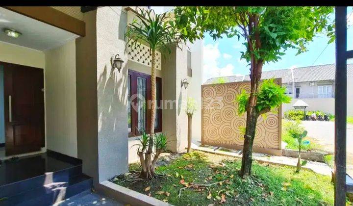 Rumah Bagus Semi Furnishe di Gentan Solo 2