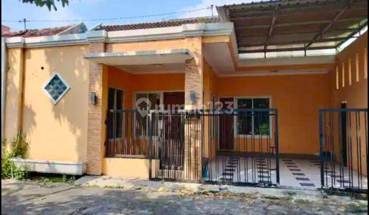 Rumah Siap Huni Lokasi Dekat Luwes Gentan Solo 1