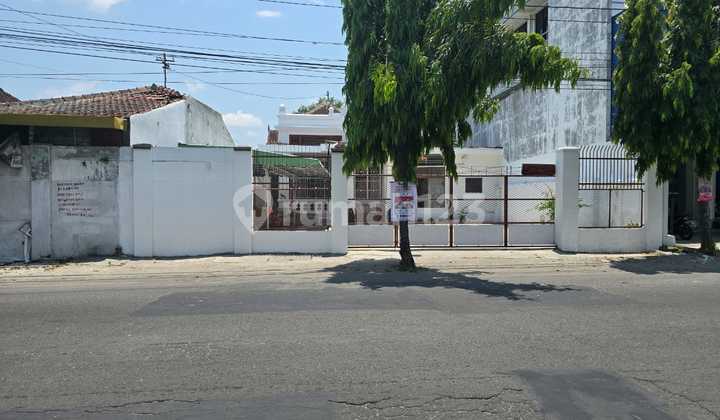 Rumah Classic Vintage Di Jalan Re Martadinata Solo