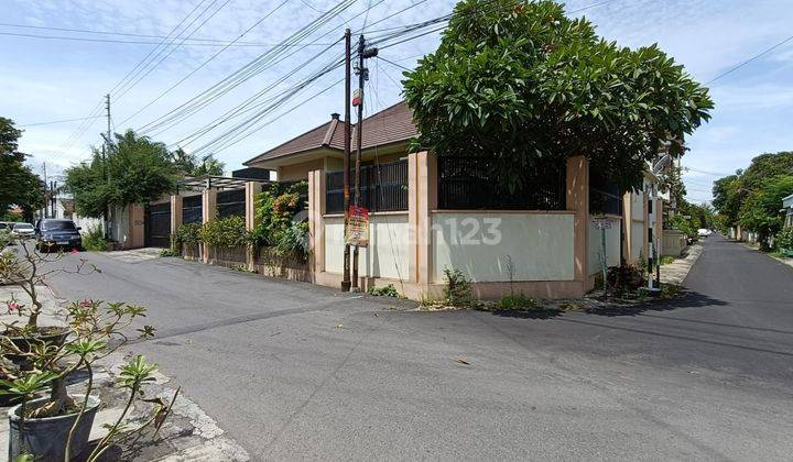  Rumah Bagus 2 Lantai Lokasi Jajar Laweyan Solo 2