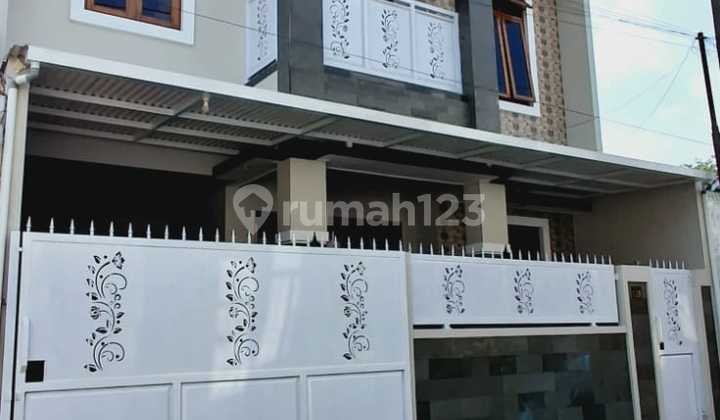 For Rent Nice House New Building, Strategic Location in Siwal Gentan Housing.