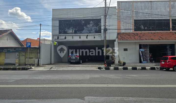 Ruang Usaha Super Strategis di Jalan Jendral Sudirman Sukoharjo