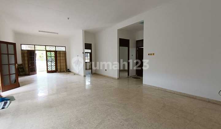 Rumah Bagus siap pakai lokasi tengah kota Solo 2