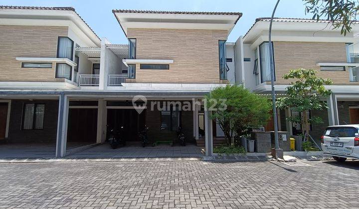 Rumah Modern Minimalis 2 Lantai Di Cluster Elite Purbayan Dekat Colomadu 1