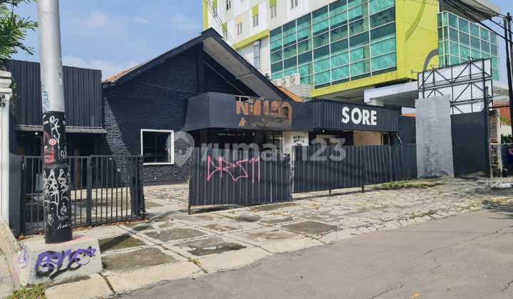 Ruang usaha sangat strategis di jalan adi sucipto manahan solo 1