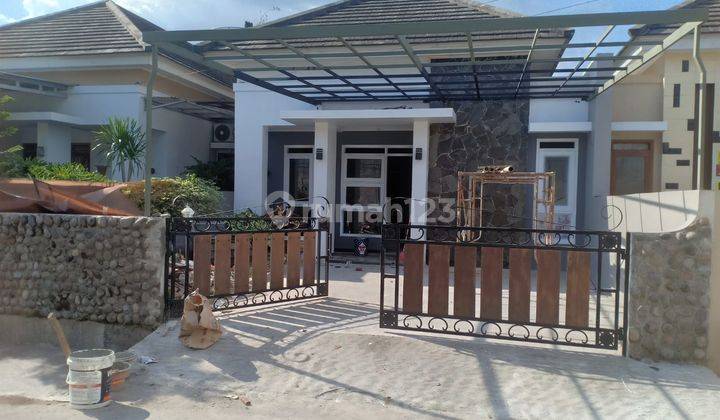 Rumah Bagus
Cluster Elite di Fajar Indah, Solo 1