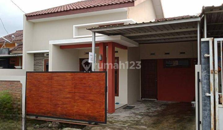 Rumah murah siap pakai di Perumahan Gentan, solo 1